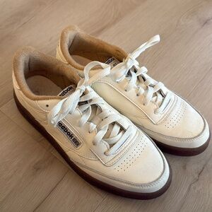 Reebok club c 85 cream brown gum sole
